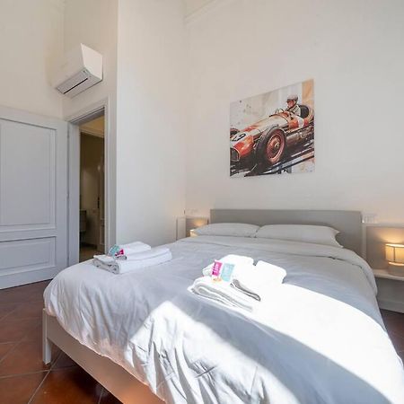 Via Emilia Centro - Stupendo Appartamento A Modena Ngoại thất bức ảnh