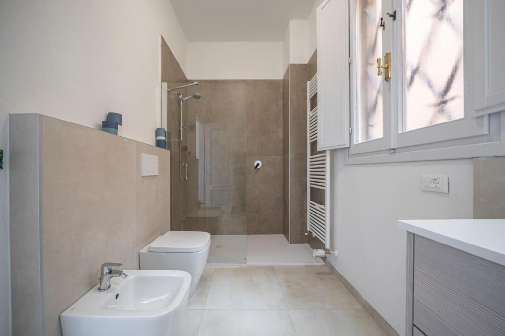 Via Emilia Centro - Stupendo Appartamento A Modena Ngoại thất bức ảnh